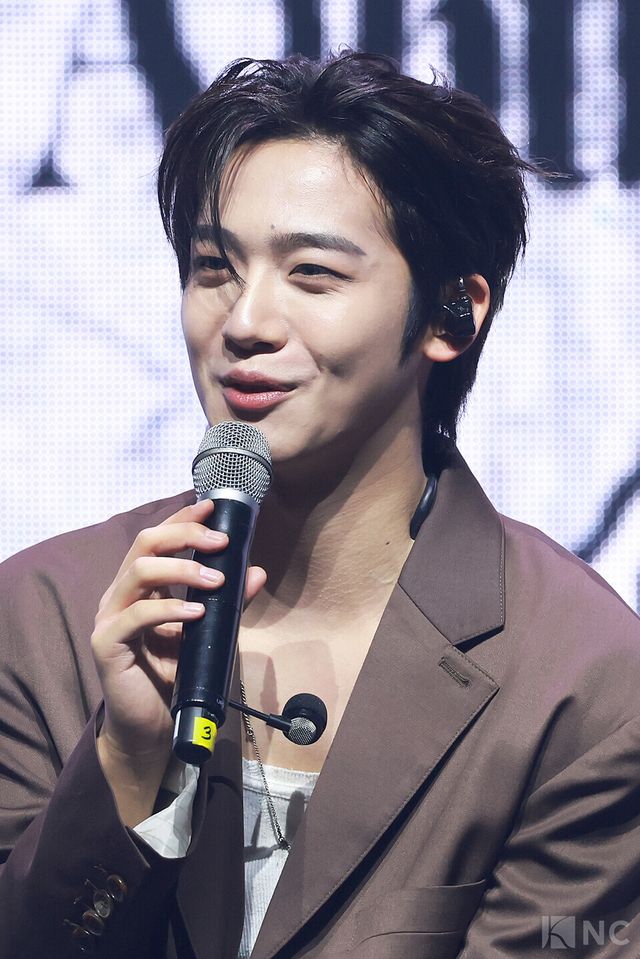 그룹 위아이(WEi) 김요한이 29일 오후 2시 서울 광진구 예스24라이브홀에서 진행된 미니 8집 ‘원더랜드(Wonderland)’ 발매 기념 쇼케이스에 참석했다. 사진=김규빈 기자