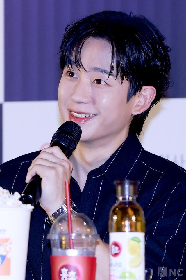 배우 정해인이 29일 오전 11시 서울 영등포구 CGV여의도에서 진행된 제46회 청룡영화상 핸드프린팅 행사에 참석했다. 사진=김규빈 기자