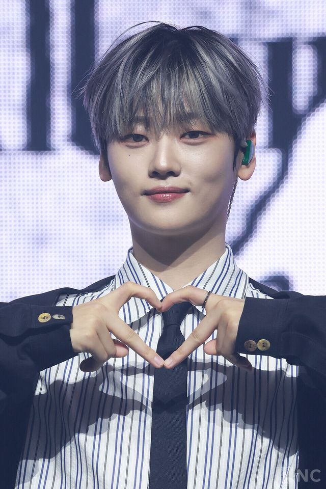 그룹 위아이(WEi) 강석화가 29일 오후 2시 서울 광진구 예스24라이브홀에서 진행된 미니 8집 ‘원더랜드(Wonderland)’ 발매 기념 쇼케이스에 참석했다. 사진=김규빈 기자