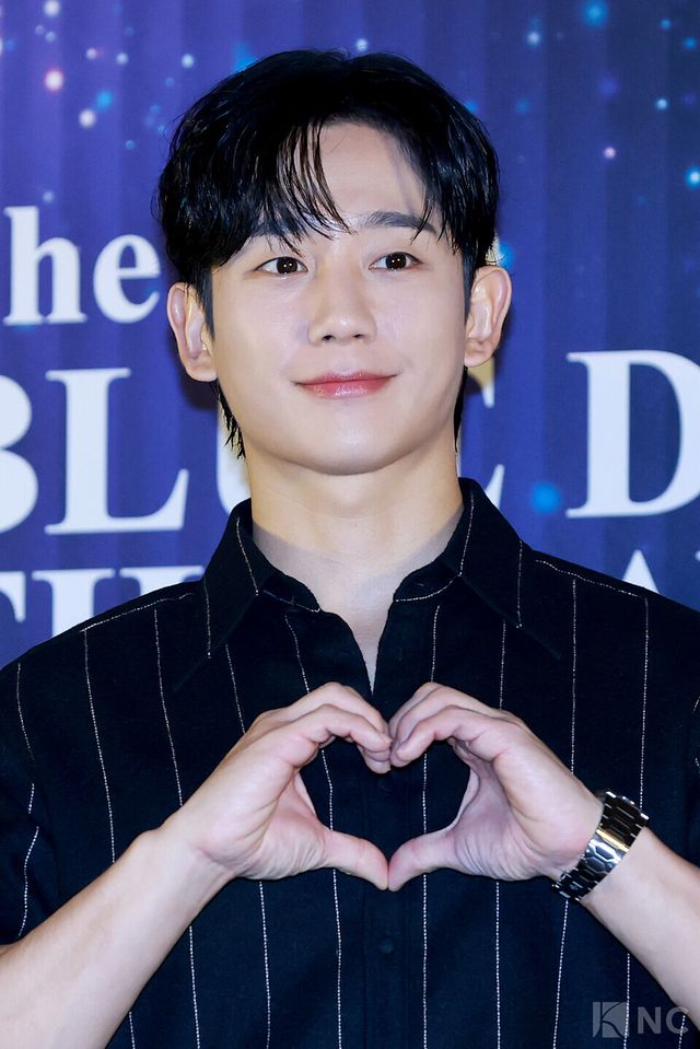 배우 정해인이 29일 오전 11시 서울 영등포구 CGV여의도에서 진행된 제46회 청룡영화상 핸드프린팅 행사에 참석했다. 사진=김규빈 기자