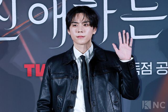 배우 김도훈이 30일 오후 2시 서울 용산구 CGV&nbsp;용산아이파크몰에서 진행된 티빙 오리지널 시리즈 ‘친애하는 X’ 제작발표회에 참석했다. 사진=김규빈 기자