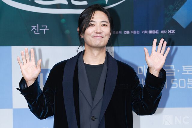 배우 진구가 30일 오전 11시 서울 마포구 상암 MBC사옥 골든마우스홀에서 진행된 MBC 새 금토드라마 ‘이강에는 달이 흐른다’(극본 조승희/연출 이동현) 제작발표회에 참석했다. 사진=김규빈 기자