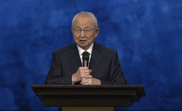 사진=애틀란타 제일침례교회 설교에 나선 김장환 목사