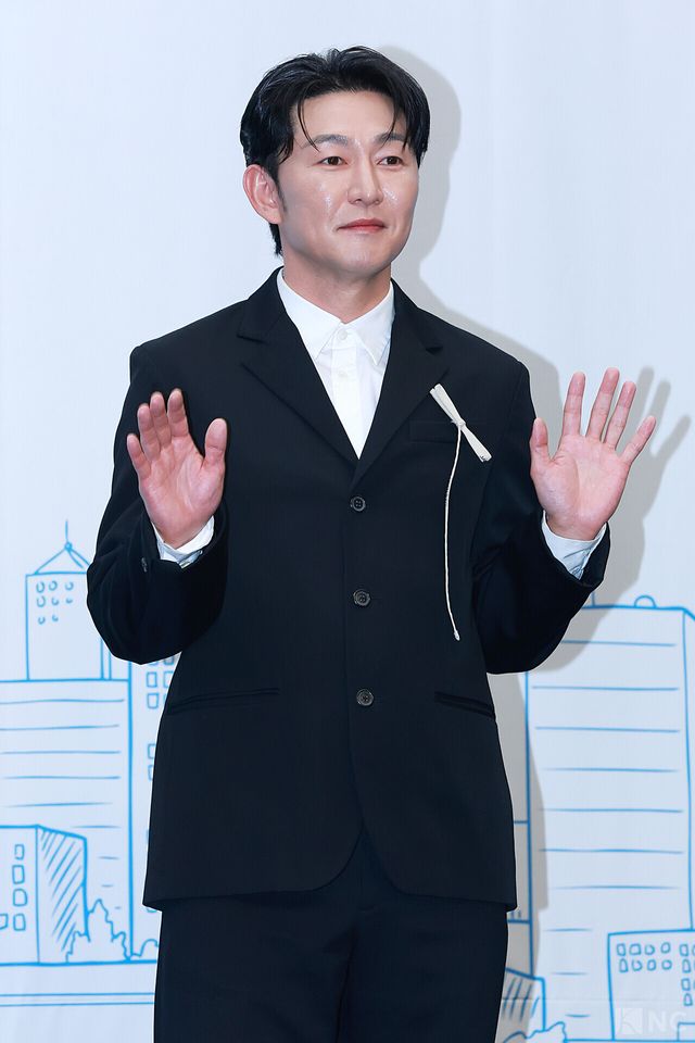 배우 허준석이 10일 오후 2시 서울 마포구 상암 스탠포드호텔 코리아에서 진행된 티비 조선 월화미니시리즈 ‘다음생은 없으니까’(극본 신이원/연출 김정민)에서 포즈를 취하고 있다. 사진=김규빈 기자