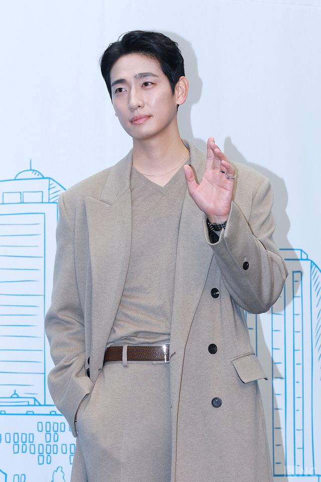 배우 윤박이 10일 오후 2시 서울 마포구 상암 스탠포드호텔 코리아에서 진행된 티비 조선 월화미니시리즈 ‘다음생은 없으니까’(극본 신이원/연출 김정민)에서 포즈를 취하고 있다. 사진=김규빈 기자