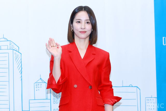 배우 한혜진이 10일 오후 2시 서울 마포구 상암 스탠포드호텔 코리아에서 진행된 티비 조선 월화미니시리즈 ‘다음생은 없으니까’(극본 신이원/연출 김정민)에서 포즈를 취하고 있다. 사진=김규빈 기자