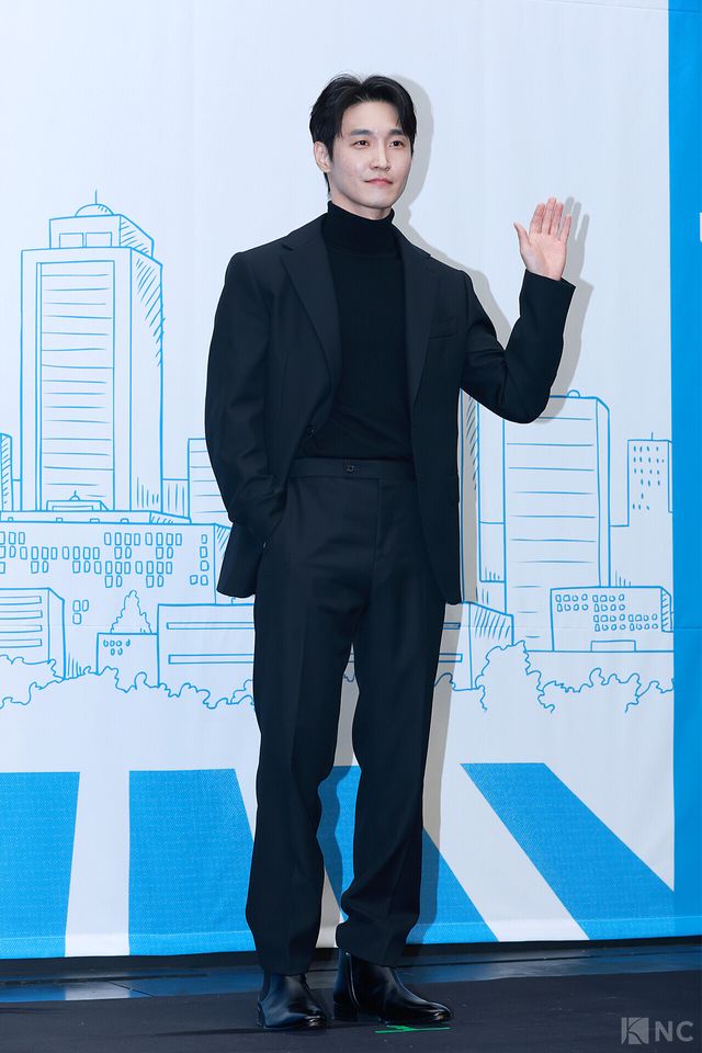 배우 장인섭이 10일 오후 2시 서울 마포구 상암 스탠포드호텔 코리아에서 진행된 티비 조선 월화미니시리즈 ‘다음생은 없으니까’(극본 신이원/연출 김정민)에서 포즈를 취하고 있다. 사진=김규빈 기자