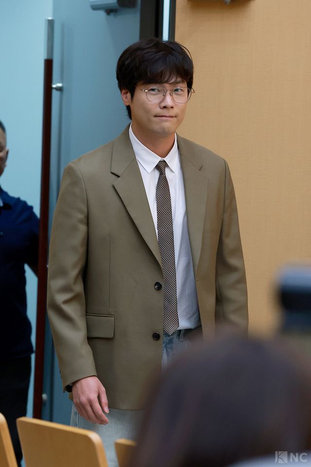 배우 최다니엘이 12일 서울 양천구 SBS목동 사옥에서 진행된 SBS 신규 오디션 ‘베일드 뮤지션’ 제작발표회에 입장하고 있다. 사진=김규빈 기자