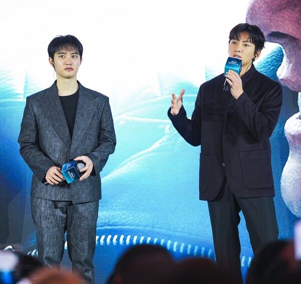 '디즈니+ 오리지널 프리뷰 2025'에 참석한 '조각도시' 도경수-지창욱. 사진=디즈니+