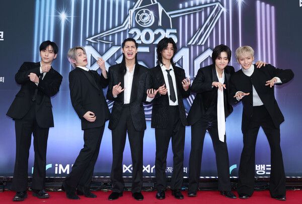 밴드 엑스디너리 히어로즈(Xdinary Heroes). 사진 제공=KGMA 조직위원회