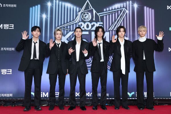 밴드 엑스디너리 히어로즈(Xdinary Heroes). 사진 제공=KGMA 조직위원회