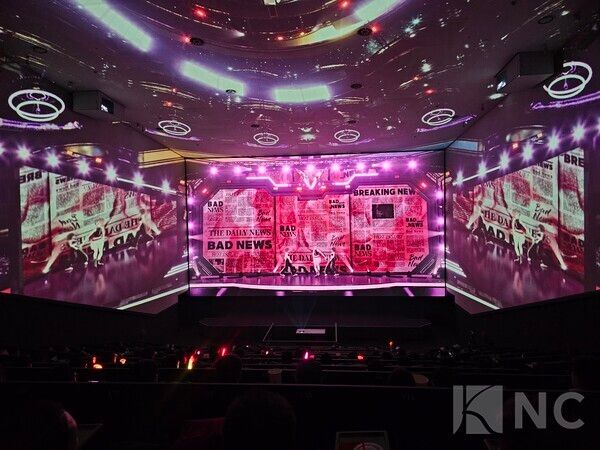 버추얼 걸그룹 러비타(Luvita)가 최근 서울 CGV 용산 아이파크몰 스크린X관에서 첫 팬콘서트 'AWAKENING'(어웨이크닝)을 개최했다. 사진=두리번, 브이런치