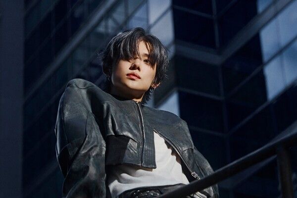 TOMORROW X TOGETHER YEONJUN. Photo by BIGHIT MUSIC.