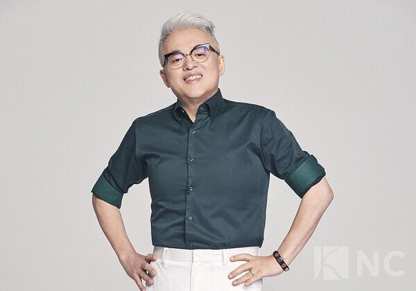 최근 제25대 한국음악저작권협회 회장 후보로 출마한 작곡가 김형석과 관련 인터뷰를 가졌다.