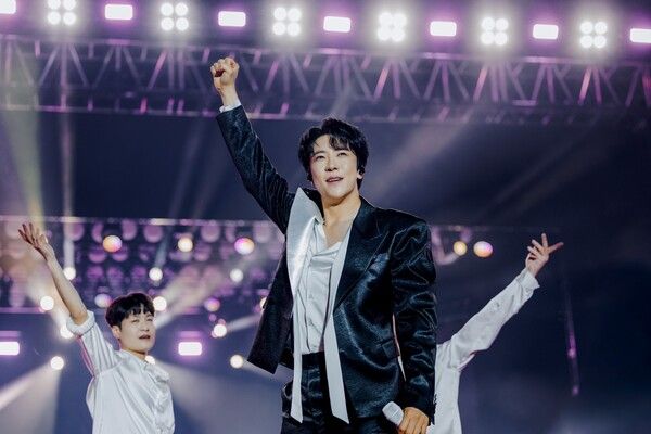 가수 에녹 ‘광클콘’ 이미지. 사진=EMK엔터테인먼트