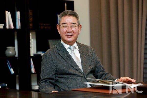 27일 오전, 경기 안산시 더헤븐리조트에서는 KLPGA 대회 ‘인카금융그룹 더헤븐마스터즈 2026 개최 조인식’이 진행됐다. 권모세 더헤븐리조트 회장은 이번 협력을 통해 성공적인 대회운영과 함께 지속적인 상생발전의 계기를 만들어갈 것을 염원했다. 사진=김규빈기자