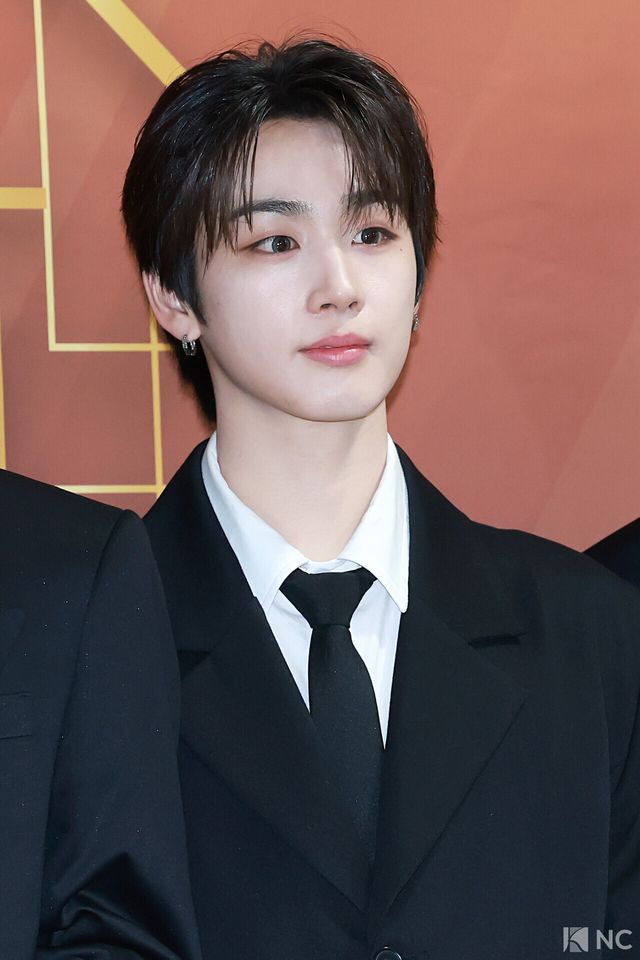 그룹 유어즈(YUHZ) 하루토가 29일 서울 영등포구 국회의원회관에서 진행된 ‘2025 대한민국 한류연예대상’에서 포즈를 취하고 있다. 사진=김규빈 기자