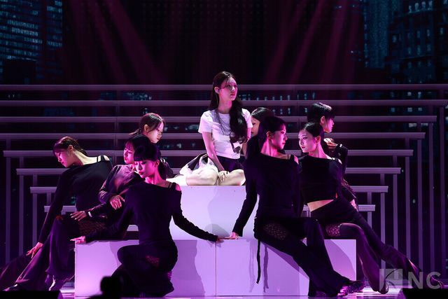 그룹 아이들(i-dle) 미연이 3일 오후 4시 서울 용산구 블루스퀘어 SOL트래블홀에서 진행된 미니 2집 ‘마이, 러버(My, Lover) 발매 기념 미디어 쇼케이스에서 타이틀곡 무대를 선보이고 있다. 사진=김규빈 기자