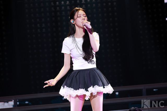그룹 아이들(i-dle) 미연이 3일 오후 4시 서울 용산구 블루스퀘어 SOL트래블홀에서 진행된 미니 2집 ‘마이, 러버(My, Lover) 발매 기념 미디어 쇼케이스에서 타이틀곡 무대를 선보이고 있다. 사진=김규빈 기자