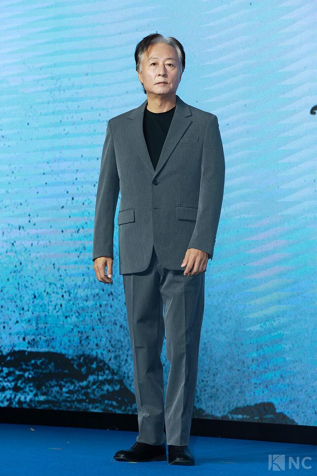 배우 김종수가 3일 오전 11시 서울 영등포구 콘래드 서울 호텔에서 진행된 디즈니+ 오리지널 시리즈 '조각도시’(각본 오상호/연출 박신우) 제작발표회에 참석했다. 사진=김규빈 기자