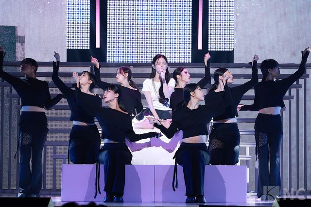 그룹 아이들(i-dle) 미연이 3일 오후 4시 서울 용산구 블루스퀘어 SOL트래블홀에서 진행된 미니 2집 ‘마이, 러버(My, Lover) 발매 기념 미디어 쇼케이스에서 타이틀곡 무대를 선보이고 있다. 사진=김규빈 기자