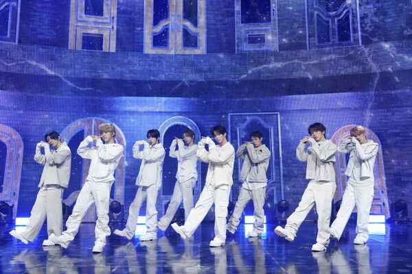 4일 서울 광진구 예스24 라이브홀에서는 아홉(AHOF) 미니2집 'The Passage'(더 패시지) 발매기념 미디어 쇼케이스가 열렸다. 사진=F&F엔터테인먼트