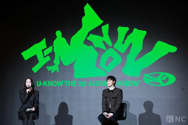 그룹 동방신기(TVXQ!) 유노윤호가 5일 오후 2시 서울 송파구 소피텔 앰배서더 서울 호텔에서 진행된 정규 1집 ‘아이-노(I-KNOW)’ 발매 기념 기자간담회에서 소감을 말하고 있다. 사진=김규빈 기자