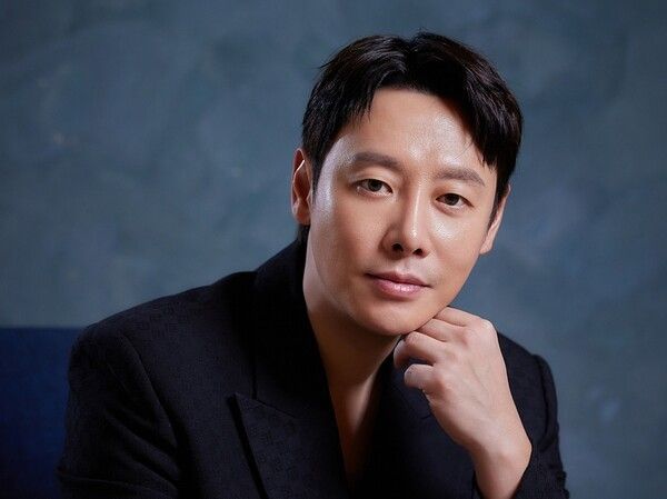 영화 '윗집 사람들' 김동욱. 사진=바이포엠 스튜디오