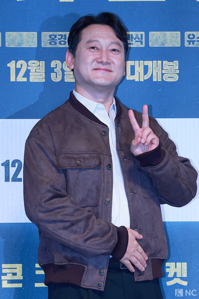 배우 정만식이 1일 서울 송파구 롯데시네마 월드타워점에서 진행된 영화 ‘콘크리트 마켓’(감독 홍기원) 언론배급시사회 및 기자간담회에서 포즈를 취하고 있다. 사진=김규빈 기자[NC포토]