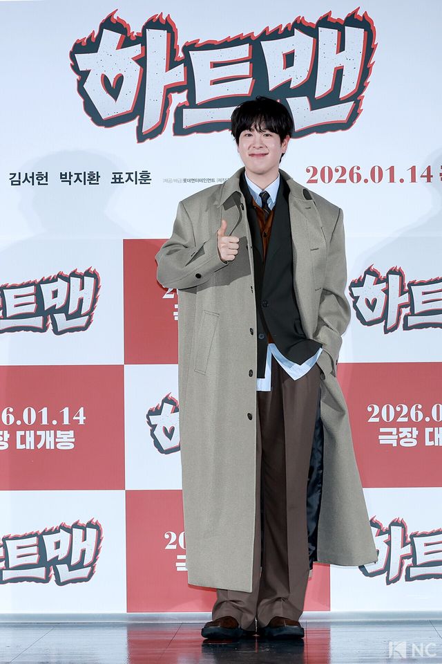 가수 겸 배우 표지훈이 11일 오전 서울 광진구 롯데시네마 건대입구에서 진행된 영화 ‘하트맨’(감독 최원섭) 제작보고회에서 포즈를 취하고 있다. 사진=김규빈 기자