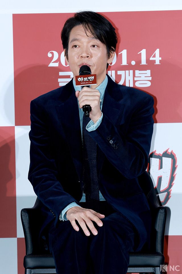 배우 박지환이 11일 오전 서울 광진구 롯데시네마 건대입구에서 진행된 영화 ‘하트맨’(감독 최원섭) 제작보고회에서 소감을 말하고 있다. 사진=김규빈 기자