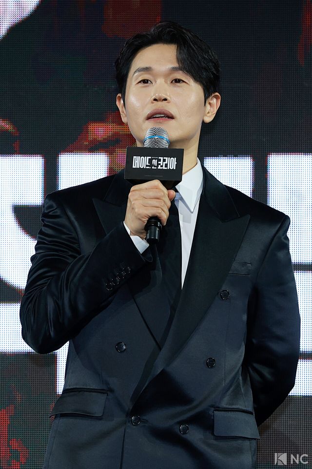 배우 강길우가 15일 오전 서울 강남구 그랜드 인터컨티넨탈 서울 파르나스 호텔에서 진행된 디즈니 플러스 오리지널 시리즈 ‘메이드 인 코리아’(각본 박은교/연출 우민호) 제작발표회에서 소감을 말하고 있다. 사진=김규빈 기자