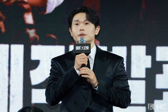 배우 강길우가 15일 오전 서울 강남구 그랜드 인터컨티넨탈 서울 파르나스 호텔에서 진행된 디즈니 플러스 오리지널 시리즈 ‘메이드 인 코리아’(각본 박은교/연출 우민호) 제작발표회에서 소감을 말하고 있다. 사진=김규빈 기자