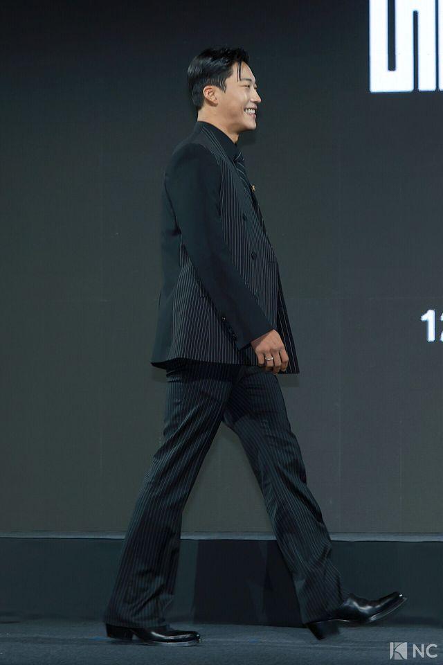 배우 우도환이 15일 오전 서울 강남구 그랜드 인터컨티넨탈 서울 파르나스 호텔에서 진행된 디즈니 플러스 오리지널 시리즈 ‘메이드 인 코리아’(각본 박은교/연출 우민호) 제작발표회에서 포즈를 취하고 있다. 사진=김규빈 기자