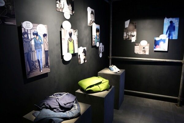 사진='나 혼자만 레벨업展'