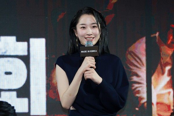 배우 원지안이 15일 오전 서울 강남구 그랜드 인터컨티넨탈 서울 파르나스 호텔에서 진행된 디즈니 플러스 오리지널 시리즈 ‘메이드 인 코리아’(각본 박은교/연출 우민호) 제작발표회에서 소감을 말하고 있다. 사진=김규빈 기자