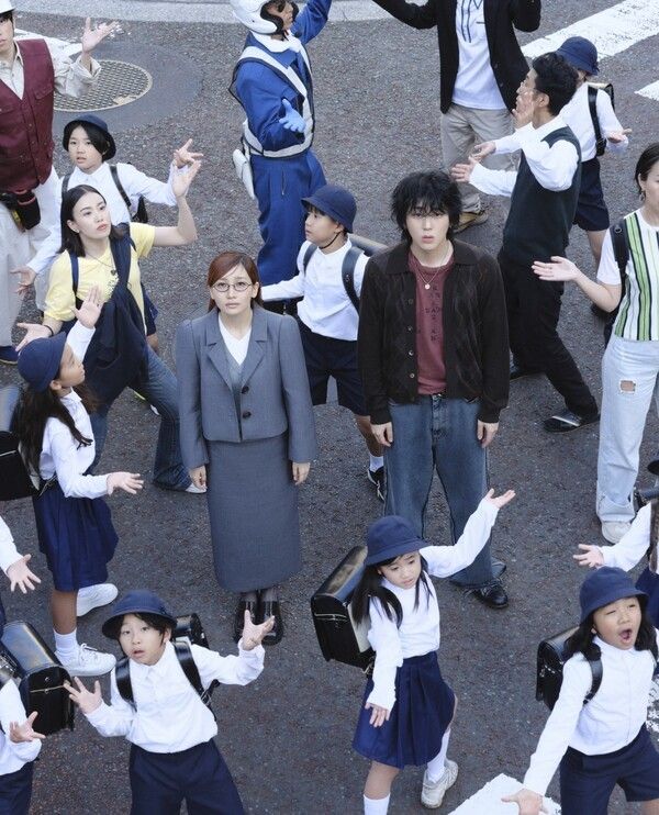 ジコ、リラス. 写真=KOZエンターテインメント