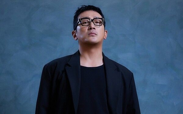 영화 '윗집 사람들' 하정우. 사진=바이포엠 스튜디오