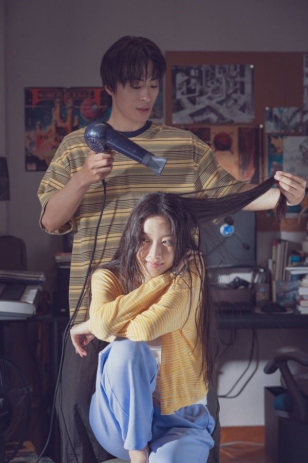 Koo Kyo-hwan and Moon Ga-young in Once We Were Us. Photo by Showbox.