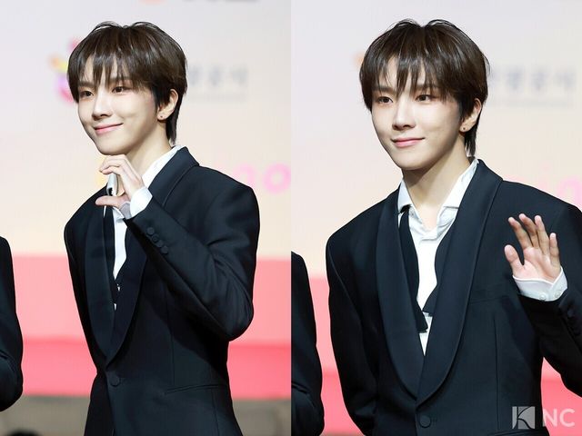 그룹 보이넥스트도어(BOY NEXT DOOR) 운학이 25일 인천시 중구 운서동 인스파이어 아레나에서 진행된 ‘2025 SBS&nbsp;가요대전’ 공연에 앞서 레드카펫을 밟고 있다. 사진=김규빈 기자