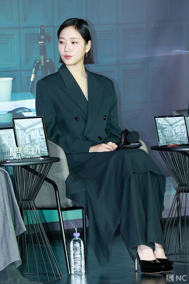 배우 김고은이 3일 오후 서울 용산구 CGV용산아이파크몰에서 진행된 넷플릭스 시리즈 ‘자백의 대가’(감독 이정효) 언론배급시사회 및 기자간담회에서 소감을 말하고 있다. 사진=김규빈 기자