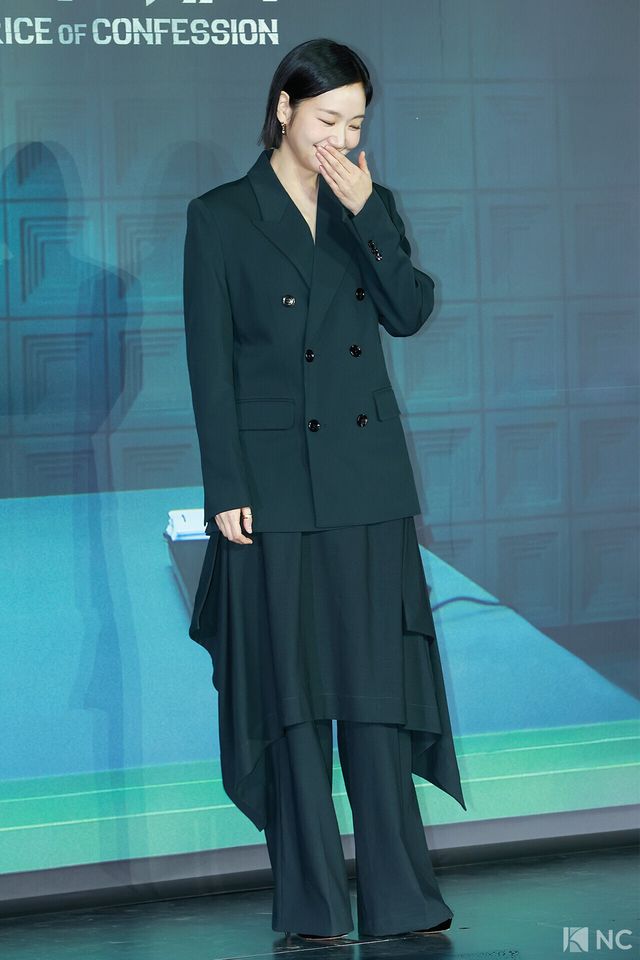 배우 김고은이 3일 오후 서울 용산구 CGV용산아이파크몰에서 진행된 넷플릭스 시리즈 ‘자백의 대가’(감독 이정효) 언론배급시사회 및 기자간담회에서 포즈를 취하고 있다. 사진=김규빈 기자