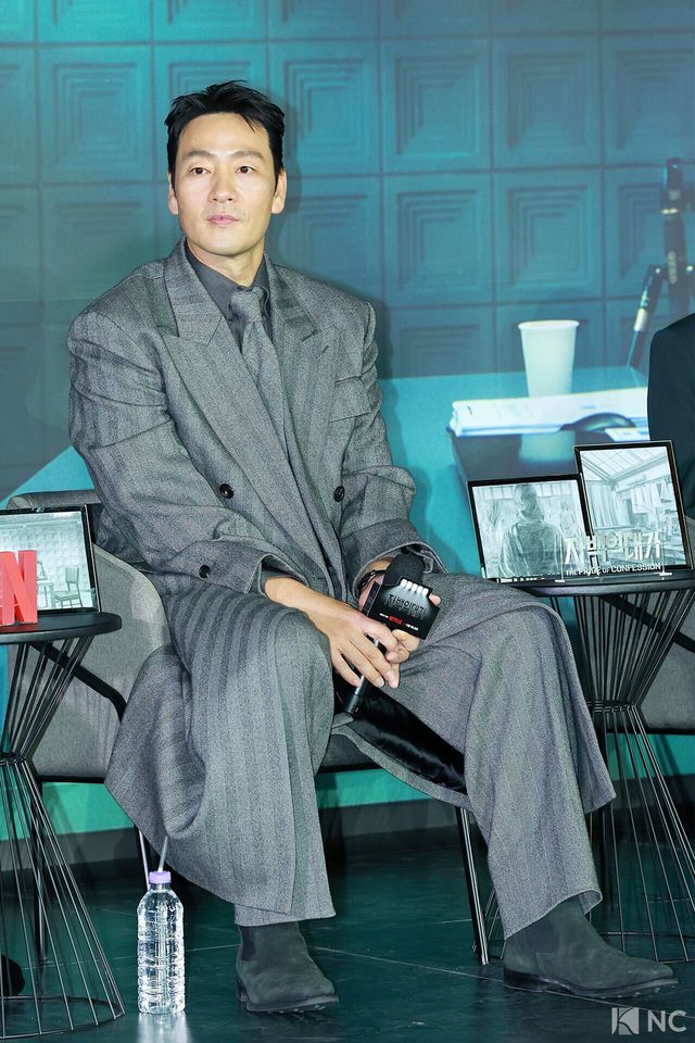 배우 박해수가 3일 오후 서울 용산구 CGV용산아이파크몰에서 진행된 넷플릭스 시리즈 ‘자백의 대가’(감독 이정효) 언론배급시사회 및 기자간담회에서 소감을 말하고 있다. 사진=김규빈 기자