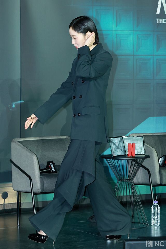 배우 김고은이 3일 오후 서울 용산구 CGV용산아이파크몰에서 진행된 넷플릭스 시리즈 ‘자백의 대가’(감독 이정효) 언론배급시사회 및 기자간담회에서 포즈를 취하고 있다. 사진=김규빈 기자