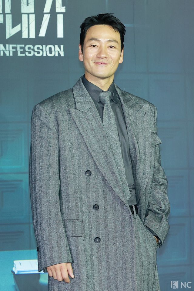 배우 박해수가 3일 오후 서울 용산구 CGV용산아이파크몰에서 진행된 넷플릭스 시리즈 ‘자백의 대가’(감독 이정효) 언론배급시사회 및 기자간담회에서 포즈를 취하고 있다. 사진=김규빈 기자