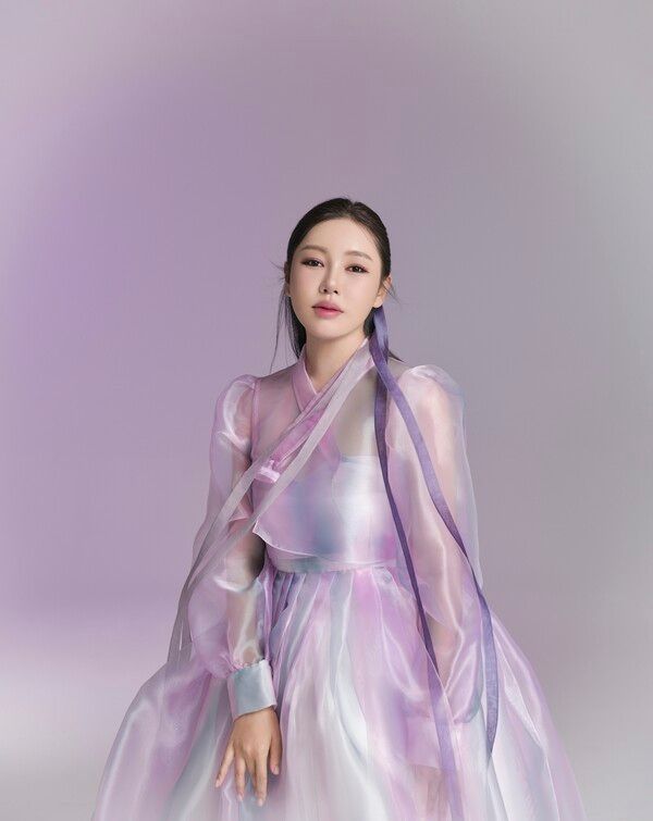 Song Ga-in. Photo by JG Star.