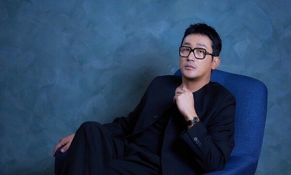 Ha Jung-woo from “The People Upstairs.” Photo by By4M Studio.