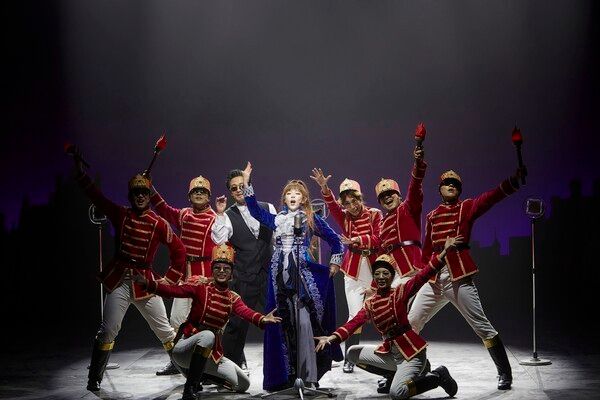 뮤지컬 '크리스마스 캐럴' 속 리사. 사진=세종문화회관