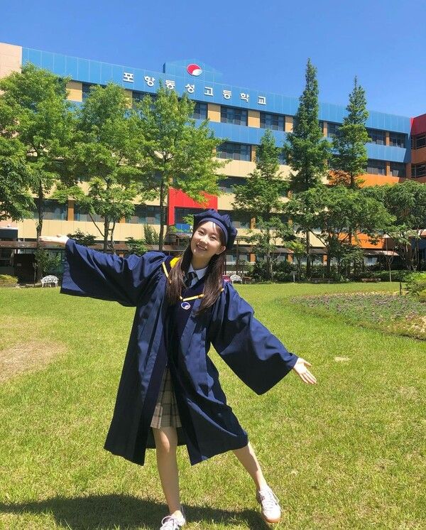 포항동성고등학교의 졸업사진 촬영 모습. 사진=전유진 SNS