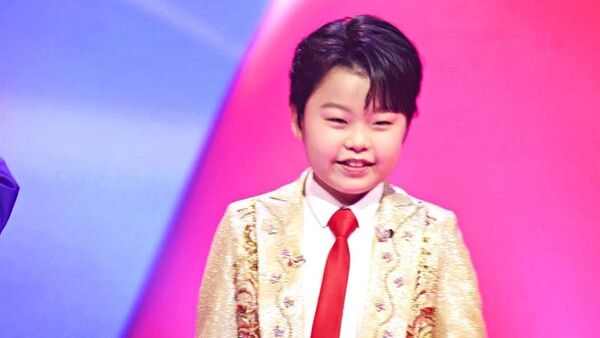 '한일톱텐쇼 황민호'. 사진=크레아 스튜디오